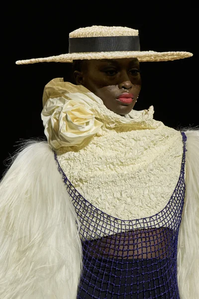 Look 38